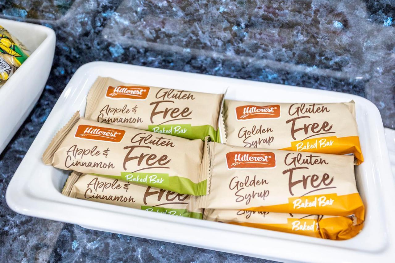 Hawkesbury Race Club Motel Windsor Esterno foto Gluten-free bars