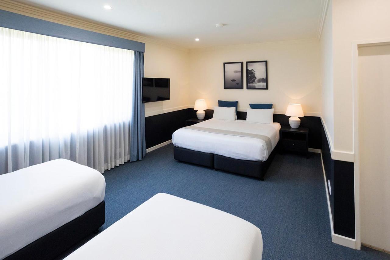 Hawkesbury Race Club Motel Windsor Esterno foto
