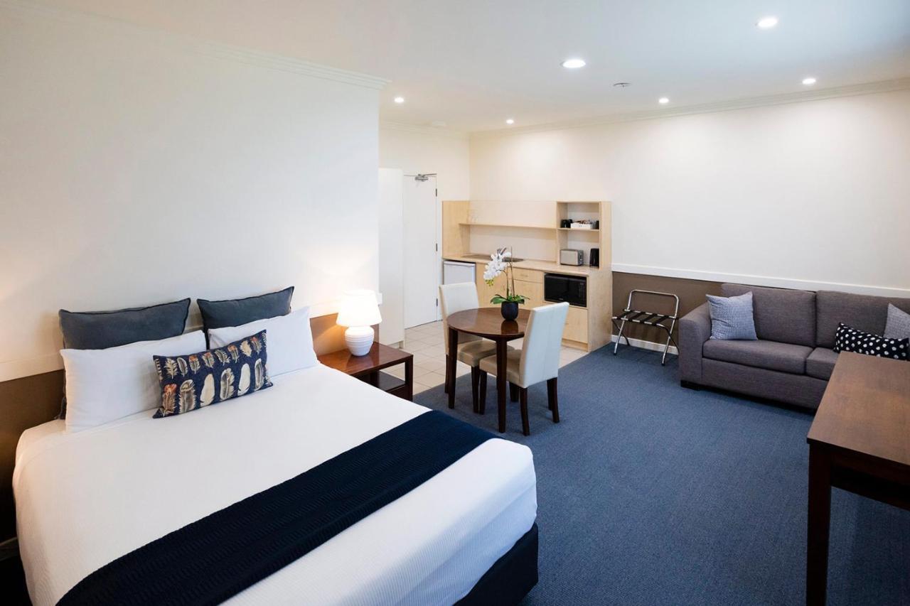 Hawkesbury Race Club Motel Windsor Esterno foto